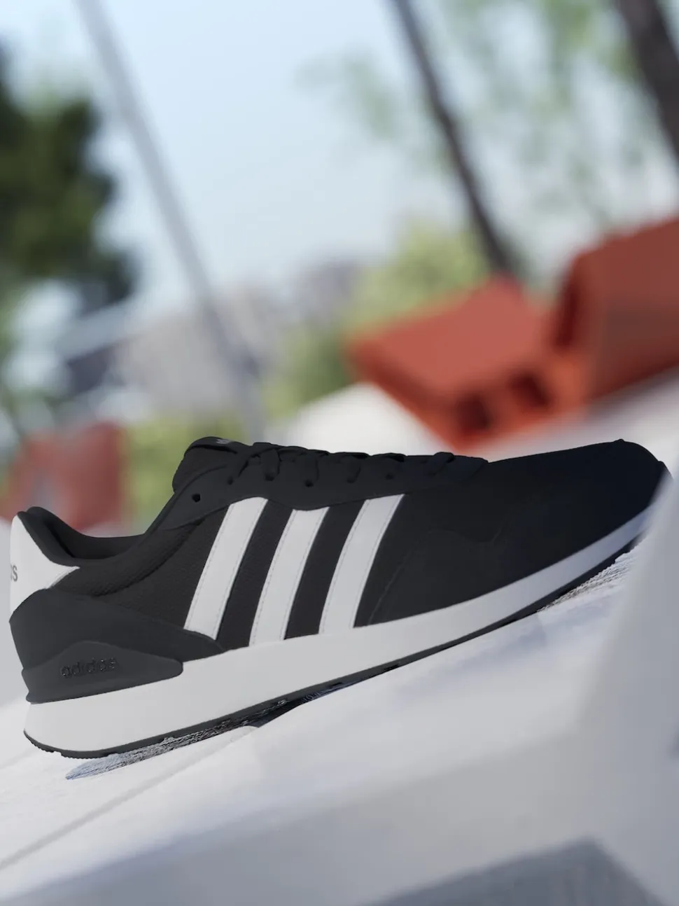 adidas Black Run 60s 4.0 Trainers