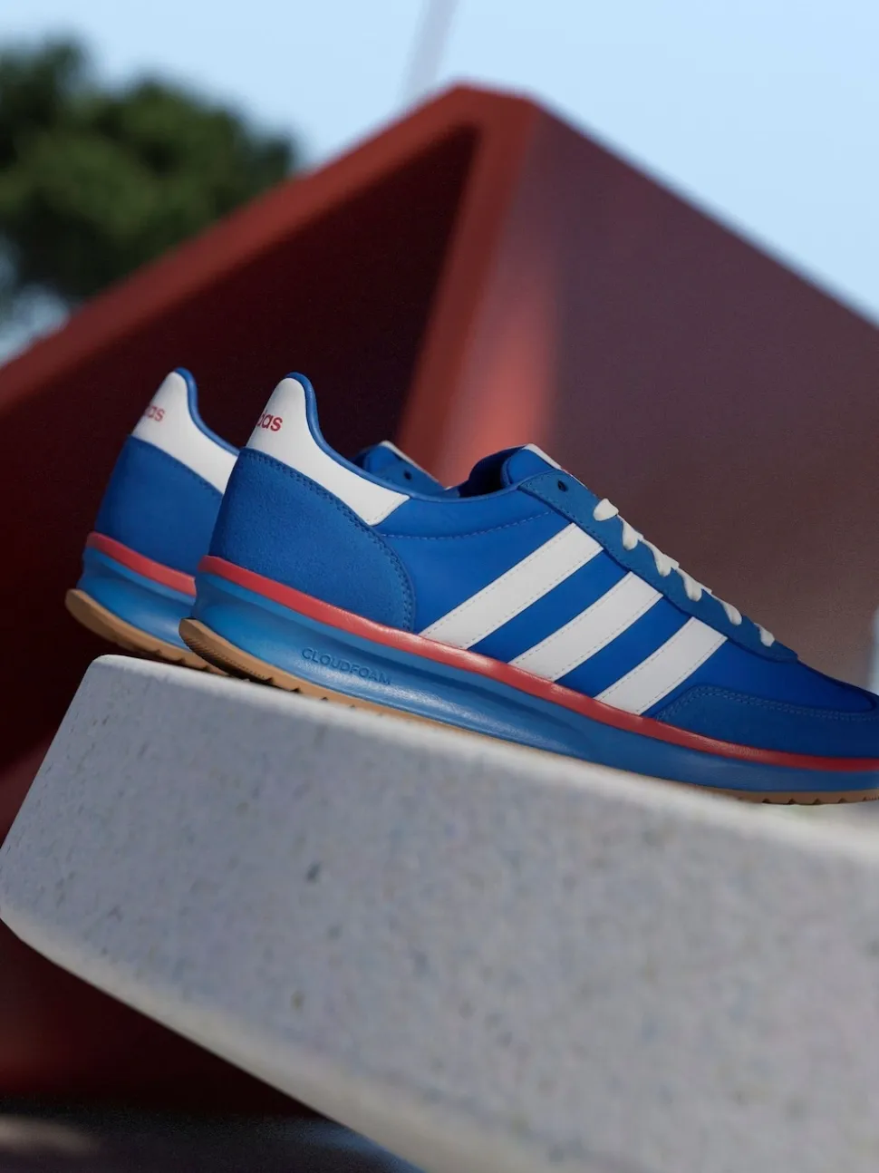 adidas Blue Chrome Run 72s Trainers