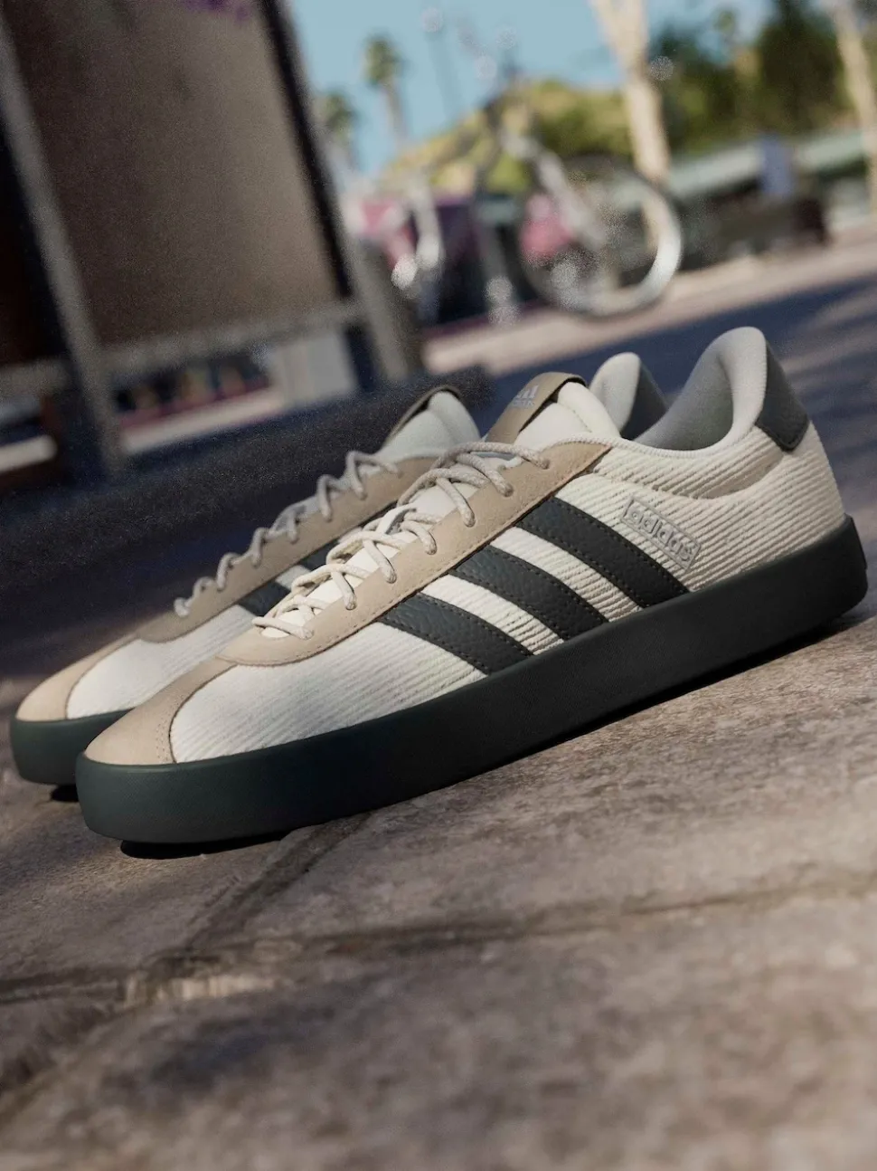 adidas Brown VL Court Trainers