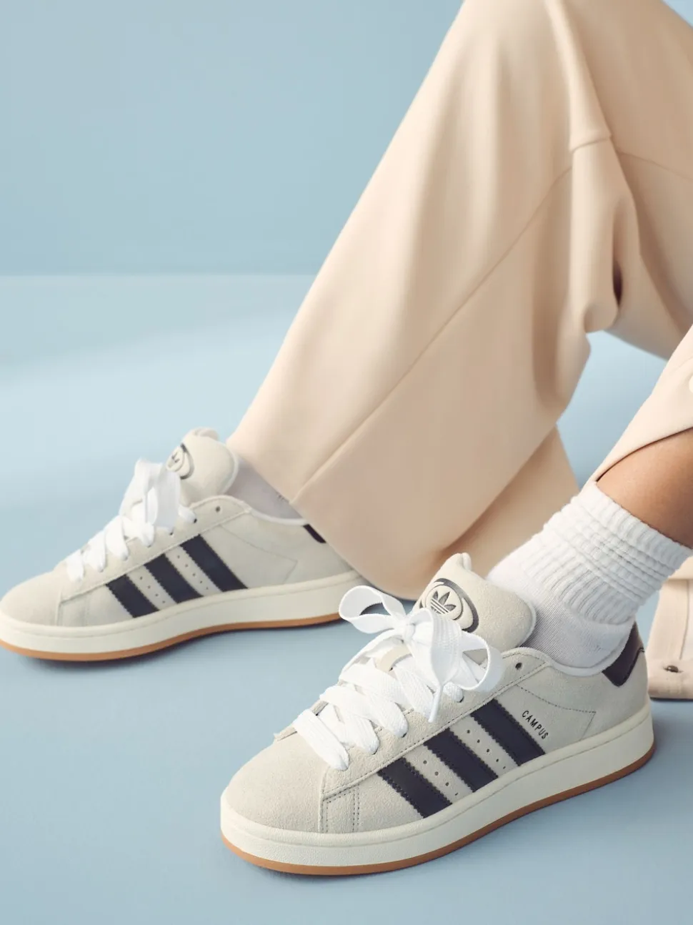 adidas Originals White/Black Campus 00s Trainers
