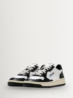 AUTRY Black Mans Medalist Low Trainers