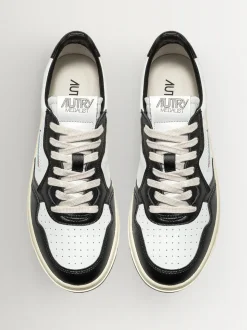 AUTRY Black Mans Medalist Low Trainers