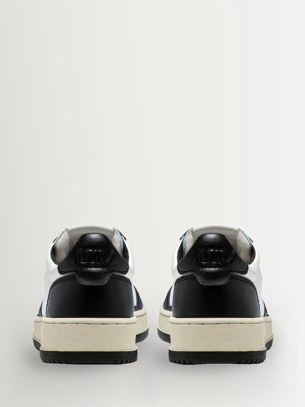 AUTRY Black Mans Medalist Low Trainers