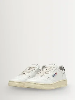 AUTRY Black Mans Medalist Low Trainers