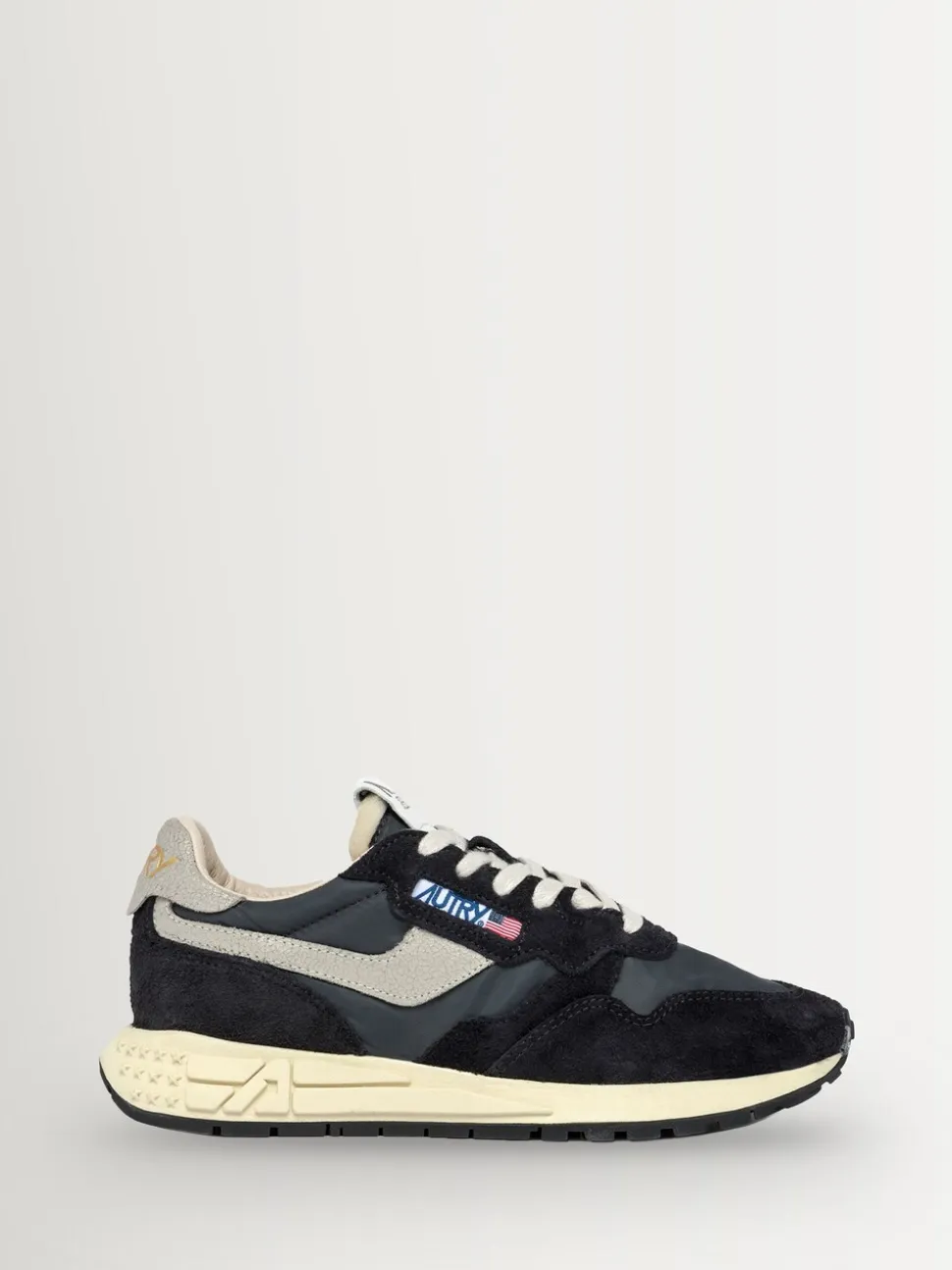 Autry Black Mans Reelwind Low Trainers