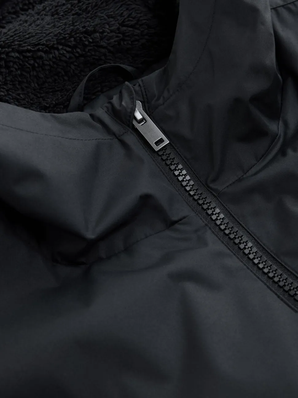 Black Borg Lined Shower Resistant Changing Robe