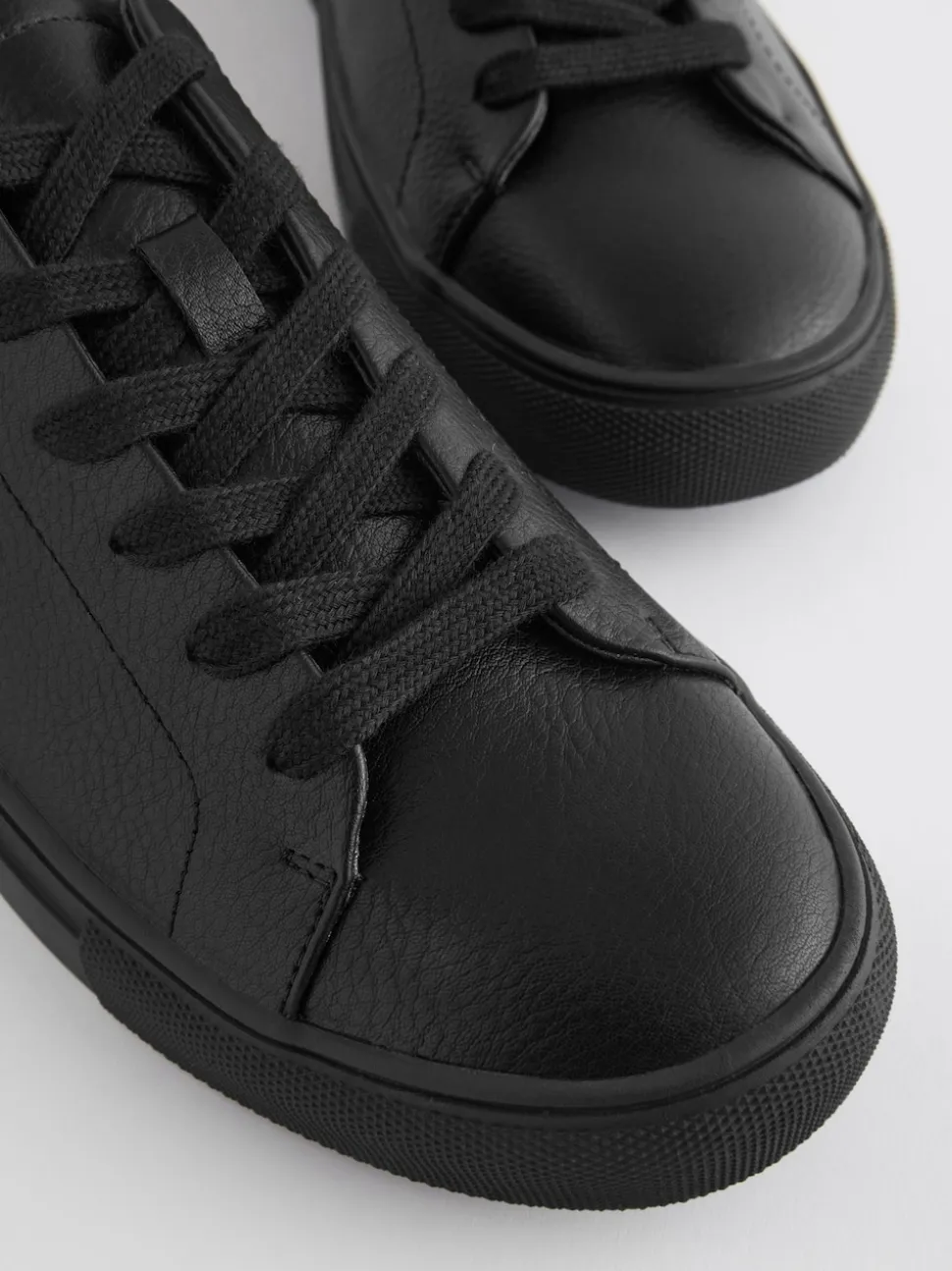 Black Minimal Trainers