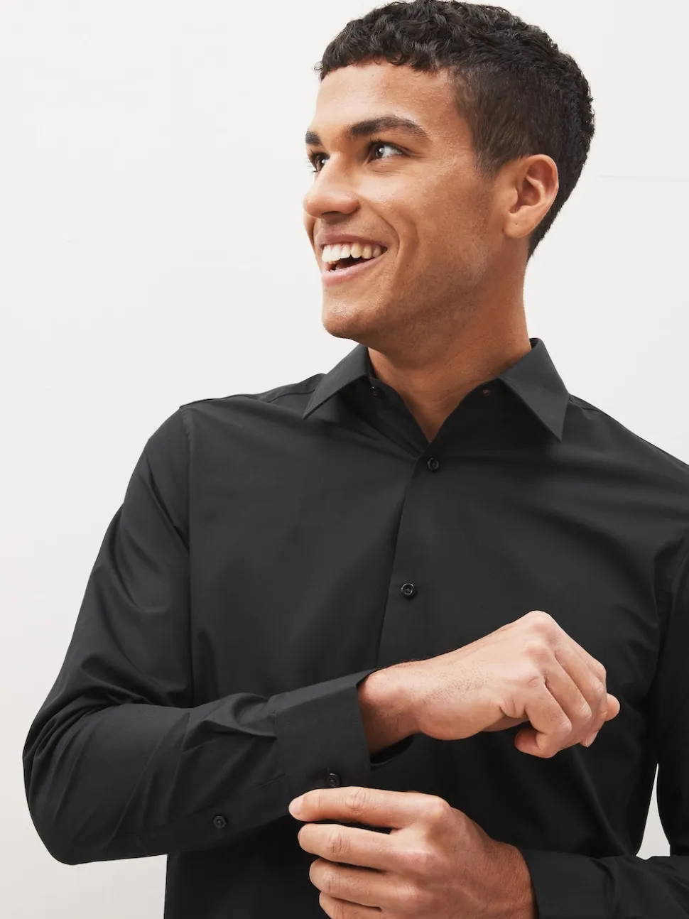 Black Regular Fit Easy Care Single Cuff Smart Shirt