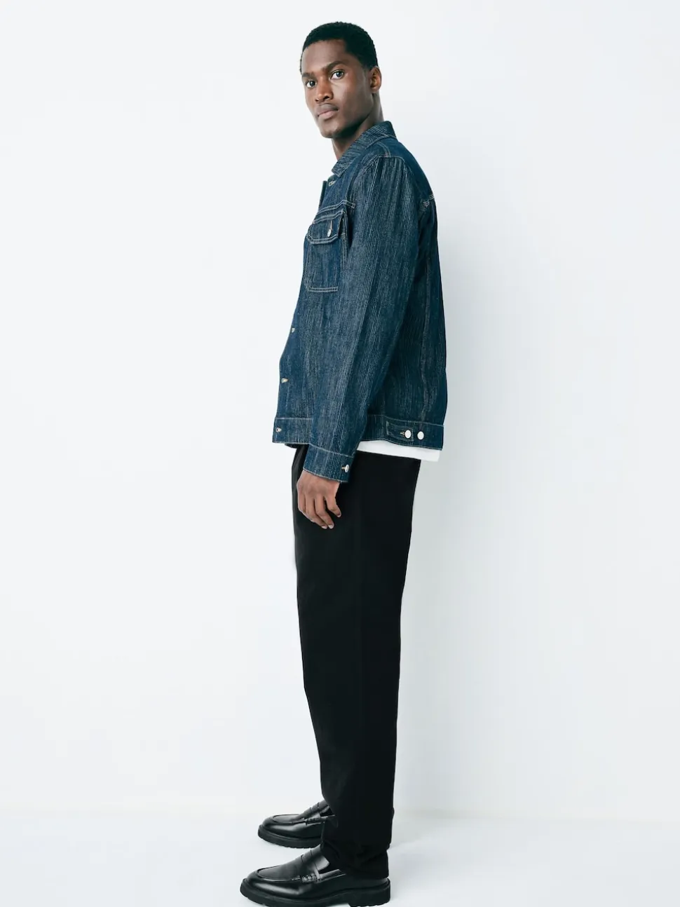 Black Relaxed Tapered Fit Twin Pleated Stretch Chinos Trousers