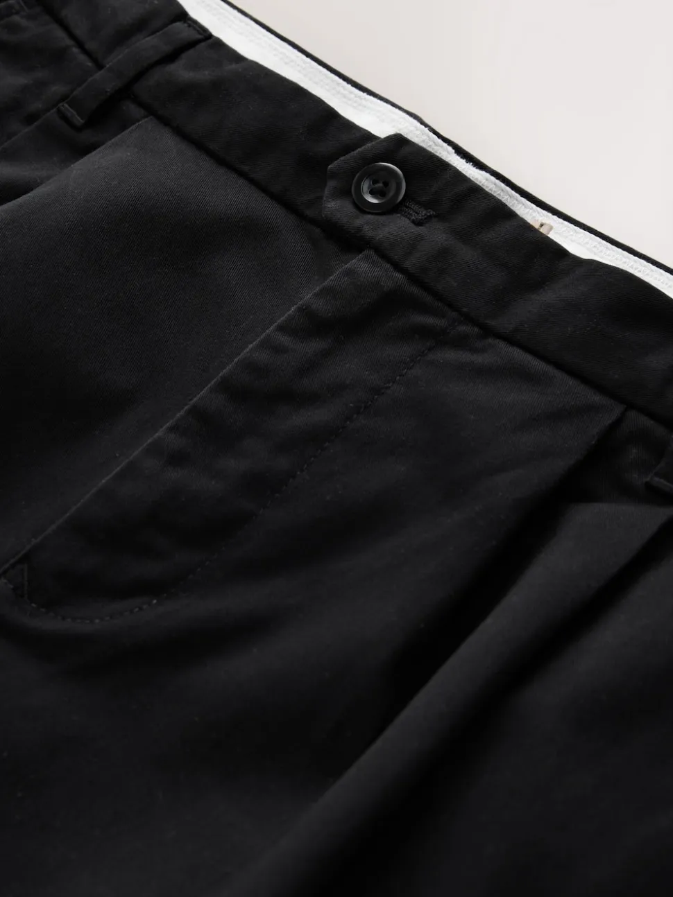 Black Relaxed Tapered Fit Twin Pleated Stretch Chinos Trousers