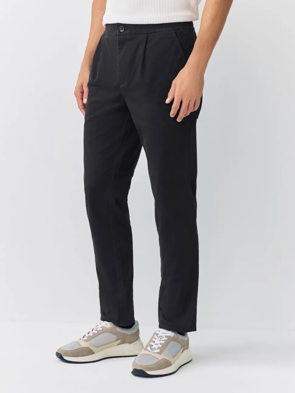 Black Slim Fit Pleated Stretch Chinos Trousers With Elasticated Waist