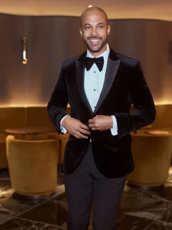 Black Slim Fit Signature Pontoglio Italian Velvet Blazer