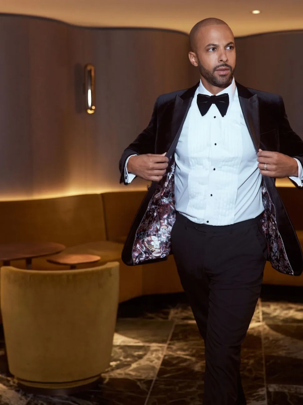 Black Slim Fit Signature Pontoglio Italian Velvet Blazer