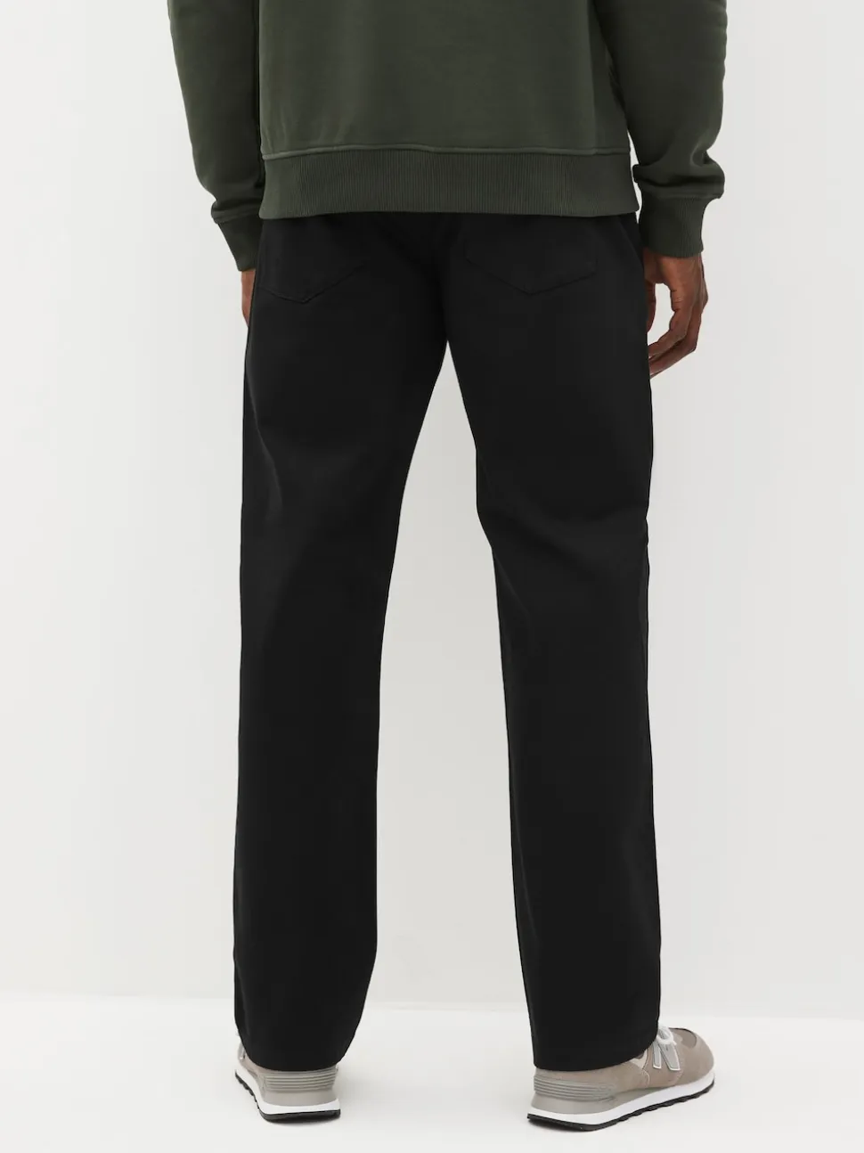 Black Solid Classic Stretch Relaxed Fit Jeans