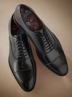 Black Standard Fit Signature Leather Sole Oxford Toe Cap Shoes