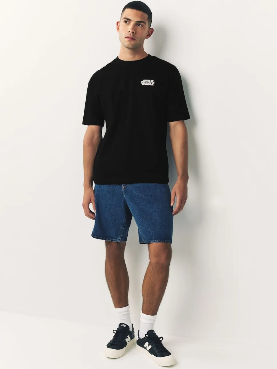 Black Star Wars Licence T-Shirt