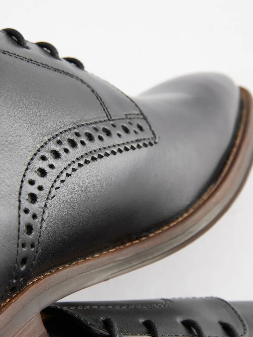 Black Wide Fit Leather Contrast Sole Derby Shoes