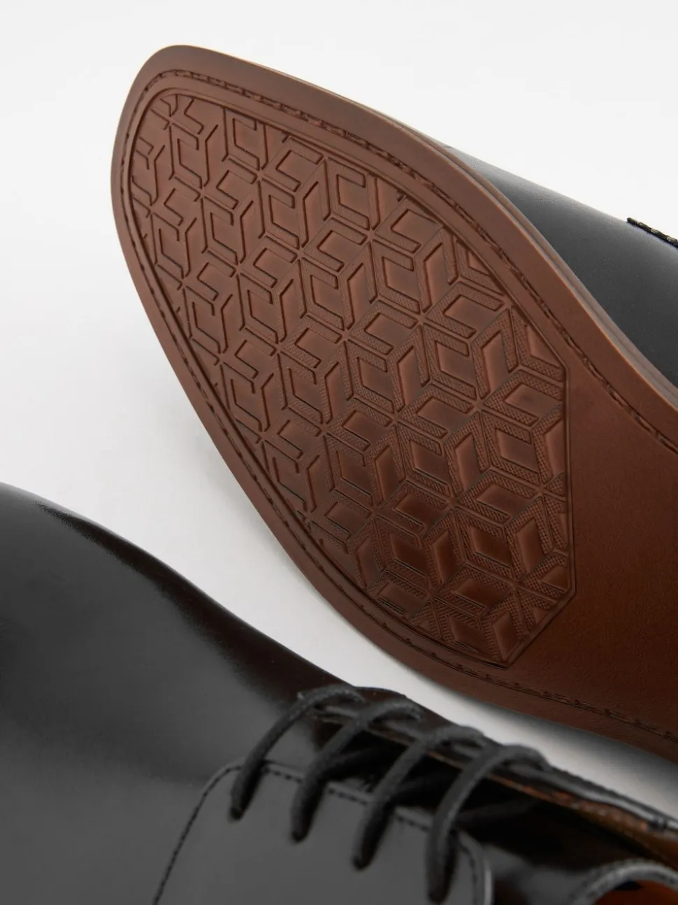 Black Wide Fit Leather Contrast Sole Derby Shoes