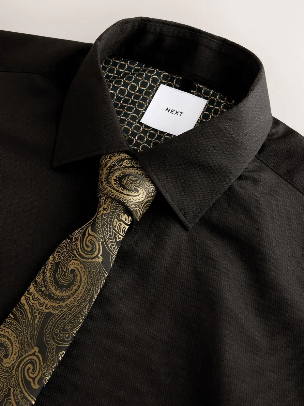 Black/Gold Paisley Regular Fit Shirt And Tie Party Pack