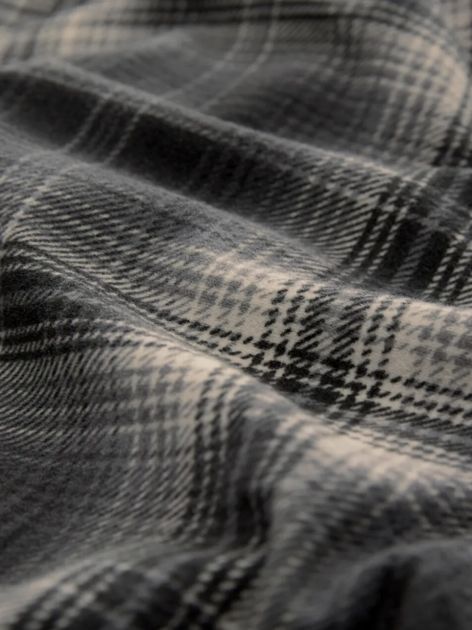 Black/White Monochrome Check Motionflex Cosy Shorts Pyjamas Set