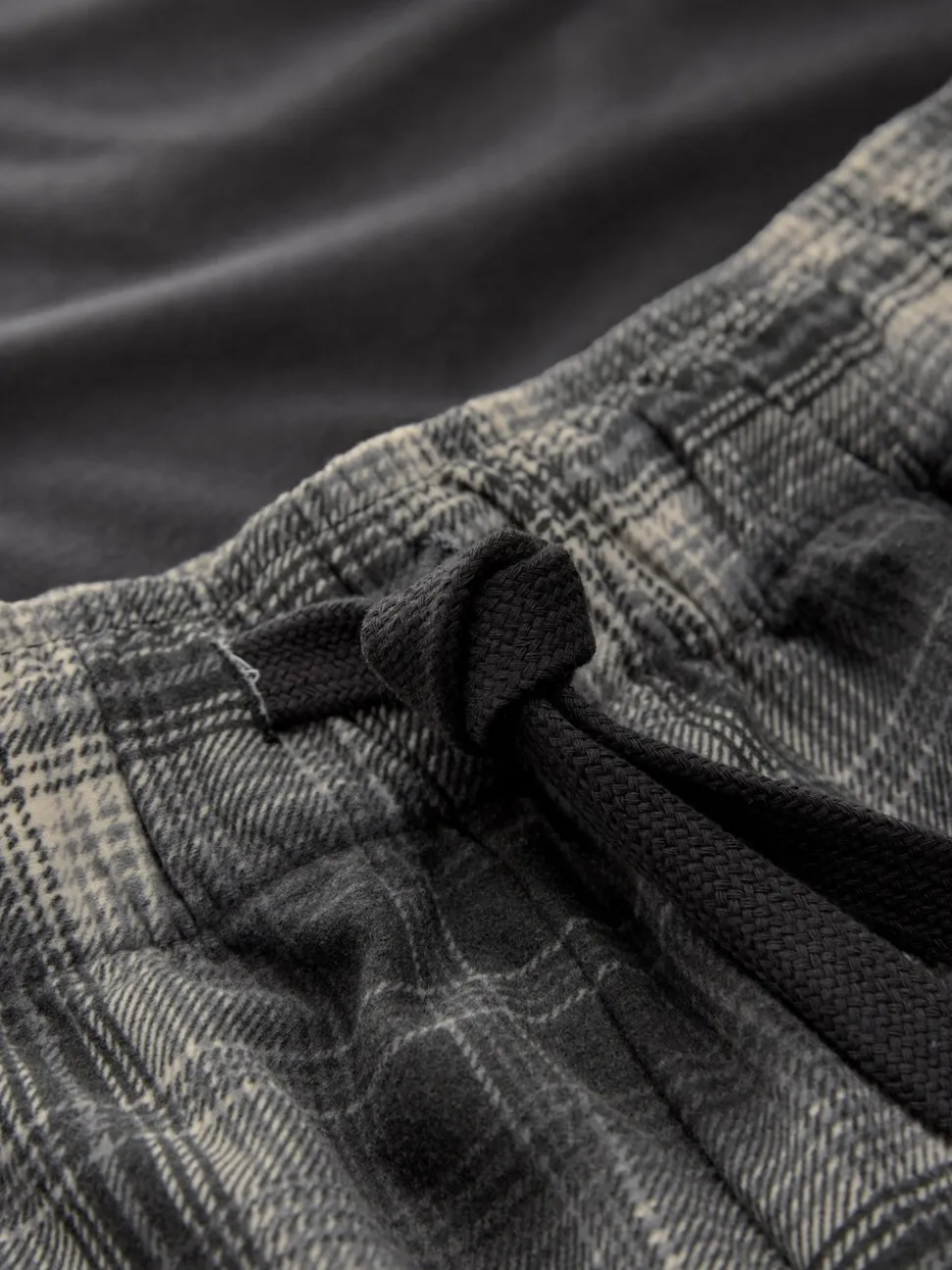Black/White Monochrome Check Motionflex Cosy Shorts Pyjamas Set