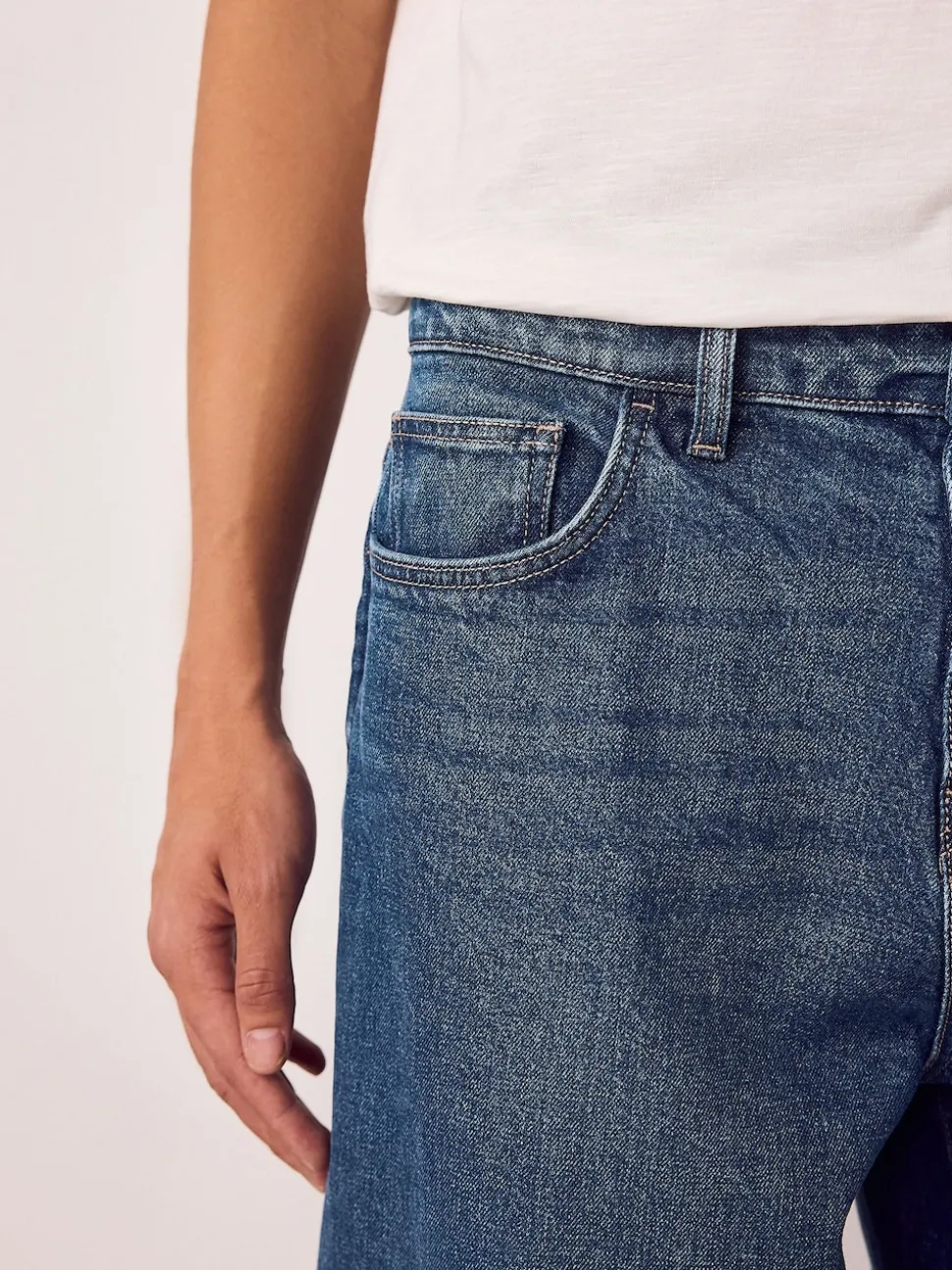 Blue Classic Vintage Barrel Fit Vintage Wash Denim Jeans