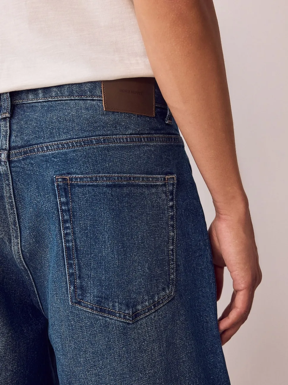 Blue Classic Vintage Barrel Fit Vintage Wash Denim Jeans