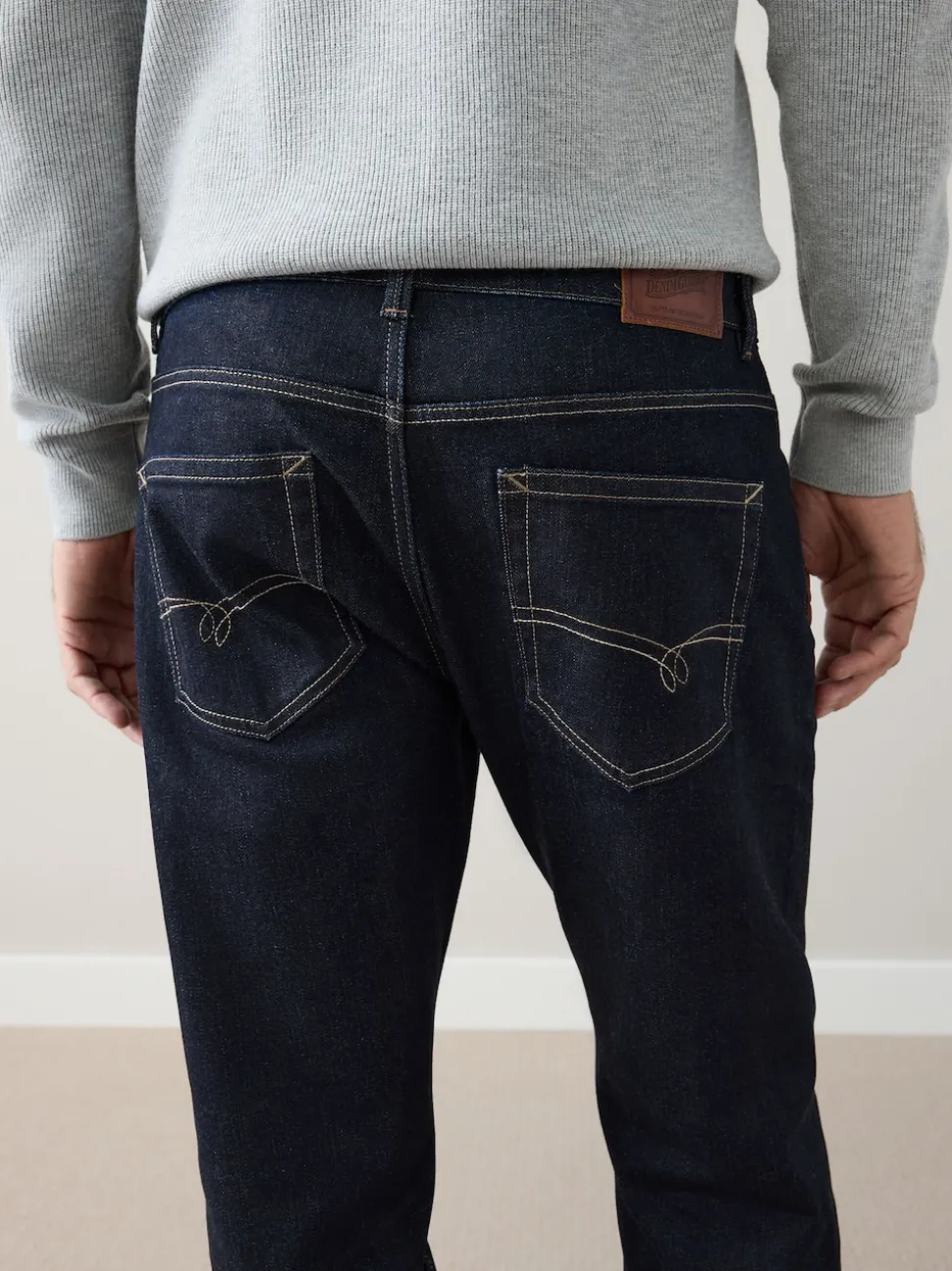 Blue Indigo Rinse Regular Tapered Fit Signature Selvedge Denim Jeans
