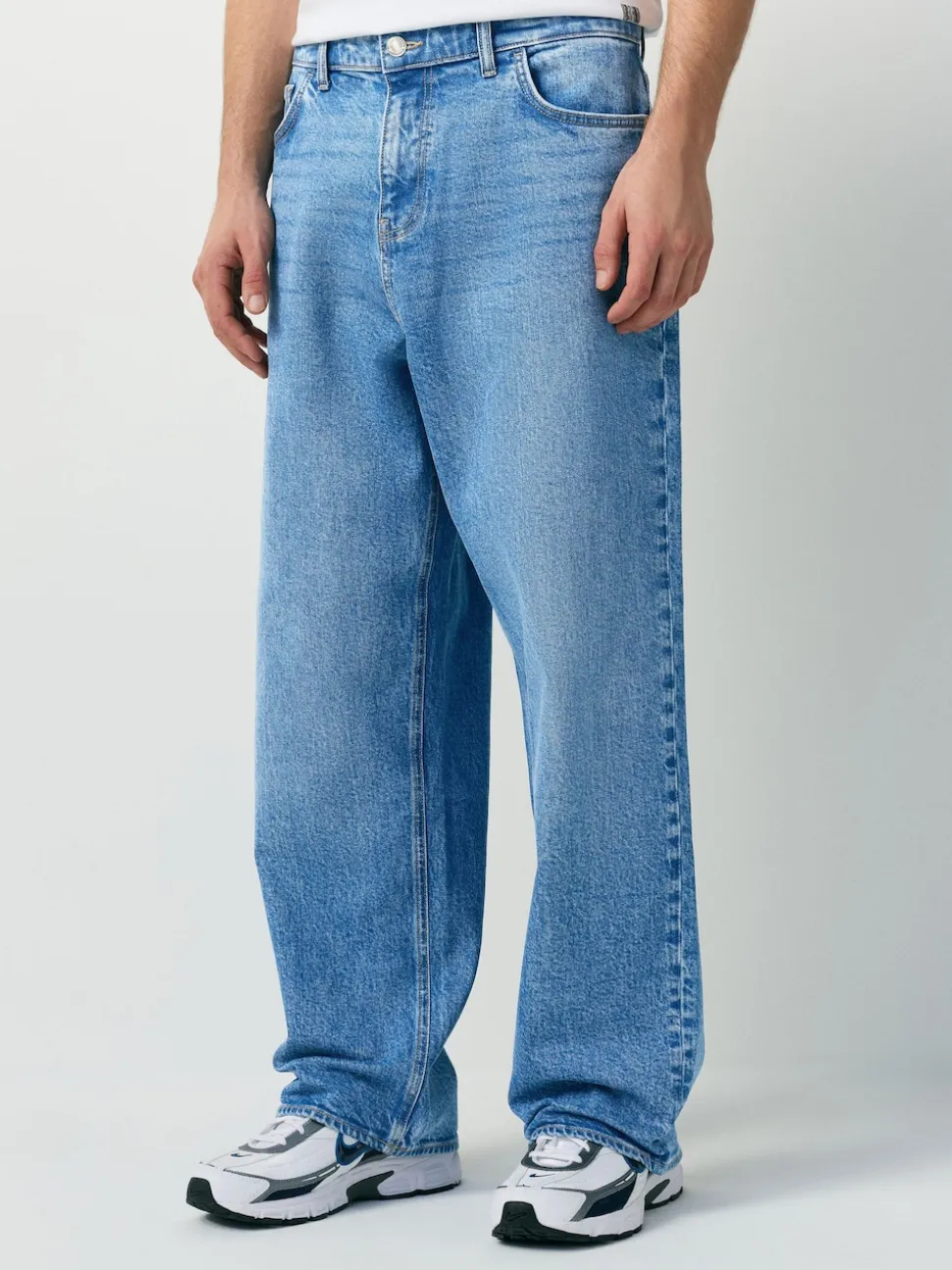 Blue Light Baggy Fit Vintage Wash Denim Jeans