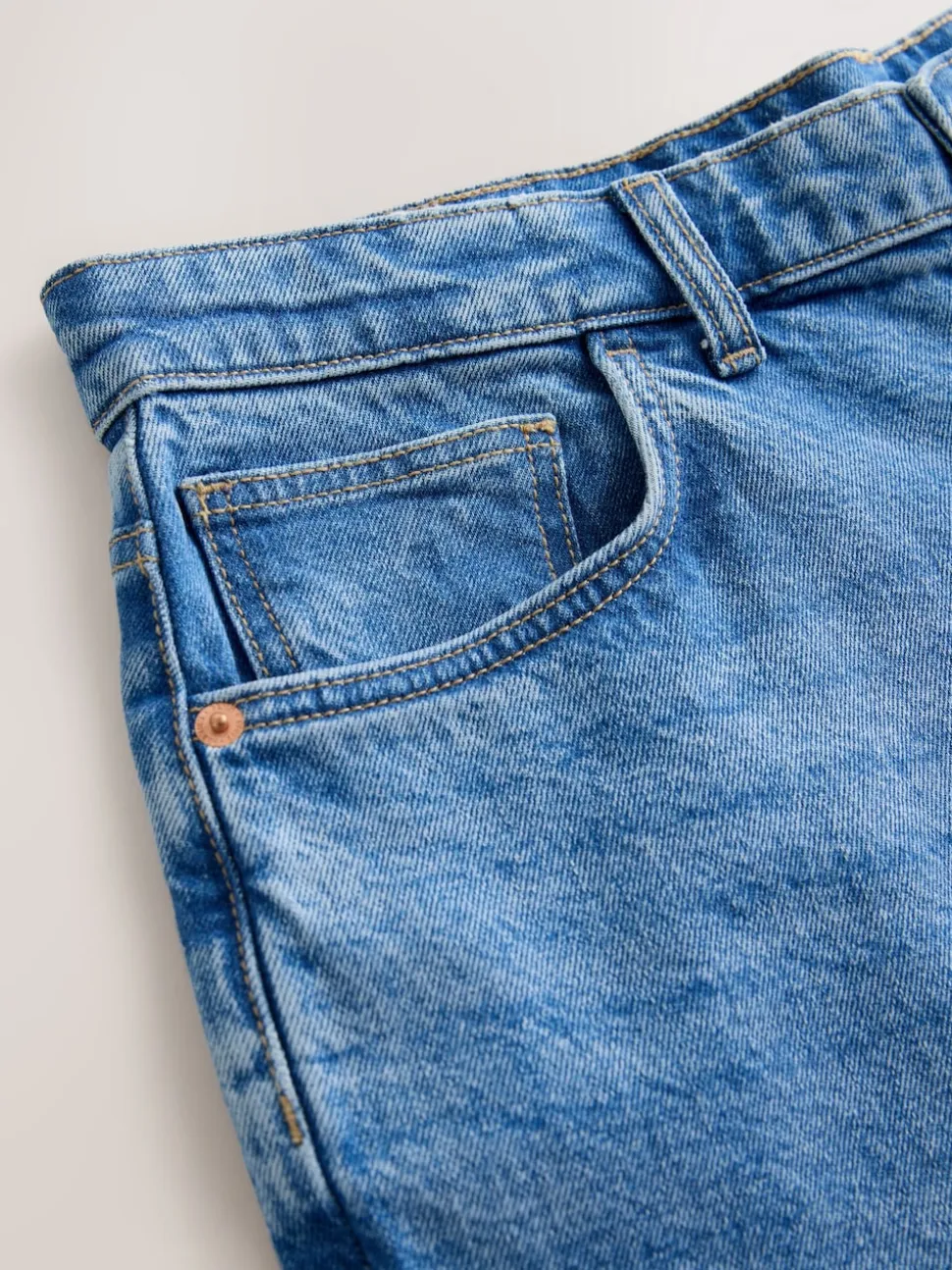 Blue Light Baggy Fit Vintage Wash Denim Jeans