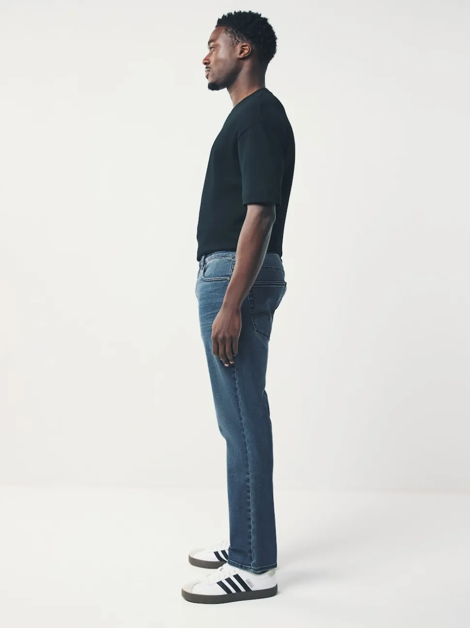Blue Light Slim Fit Motionflex Jeans