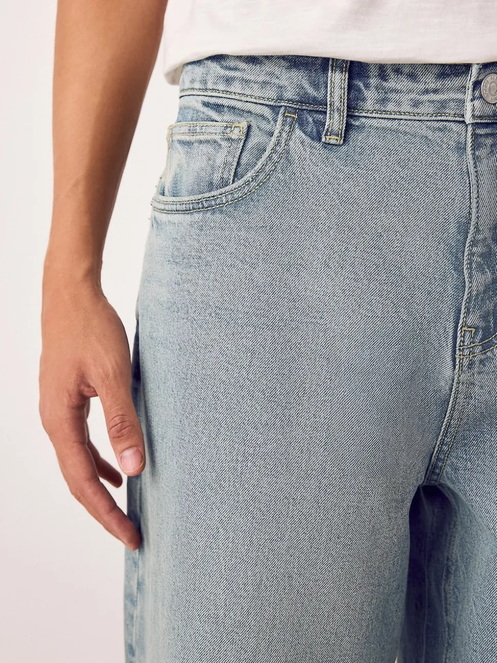 Blue Light Tint Barrel Fit Vintage Wash Denim Jeans