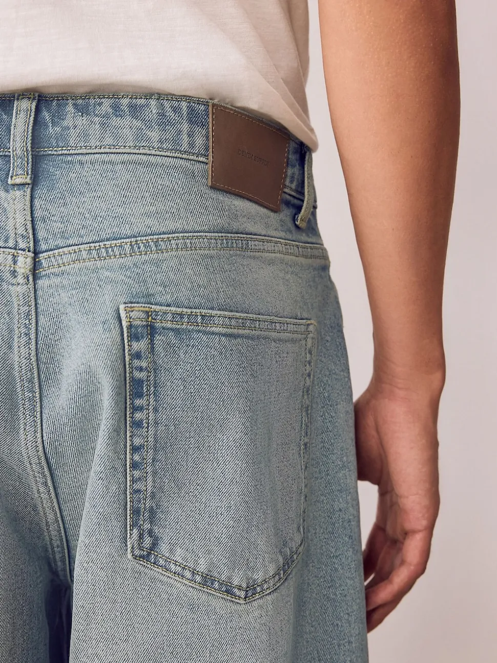 Blue Light Tint Barrel Fit Vintage Wash Denim Jeans