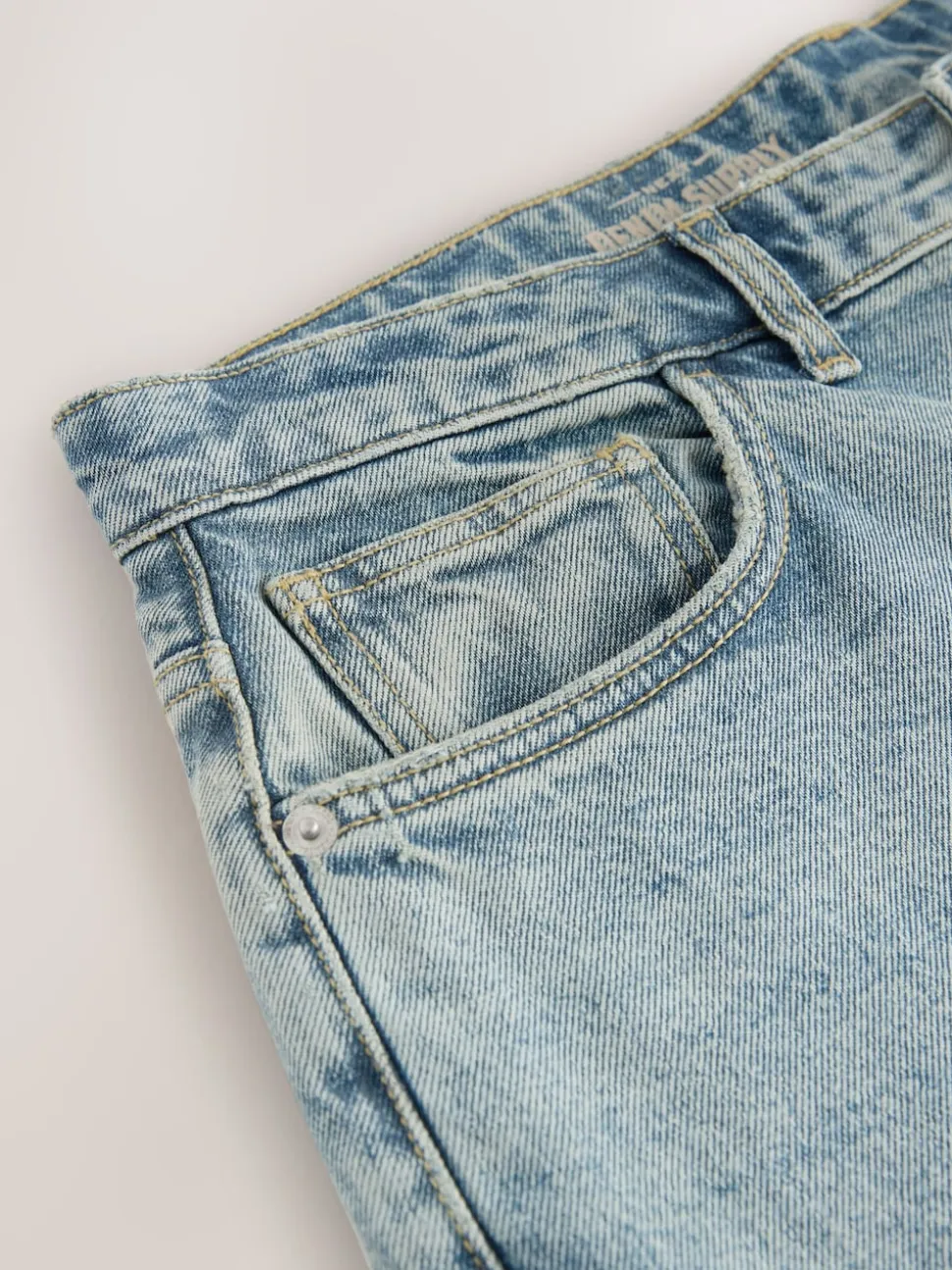Blue Light Tint Barrel Fit Vintage Wash Denim Jeans