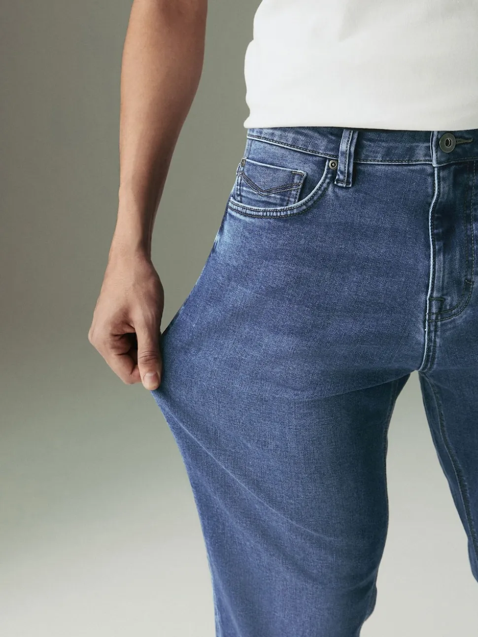 Blue Mid Straight Fit Motionflex Jeans