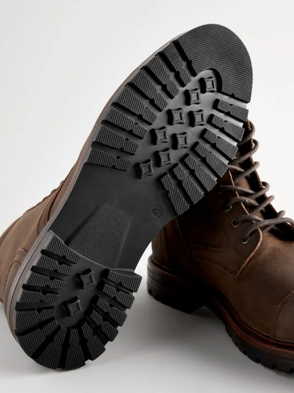 Brown Leather Toe Cap Zip Up Boots