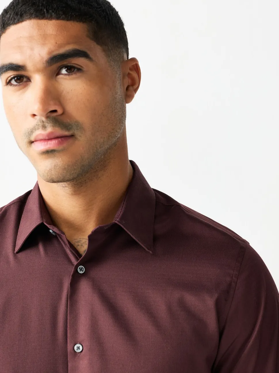 Burgundy Red Regular Fit Easy Care Textured Single Cuff Smart Shirt