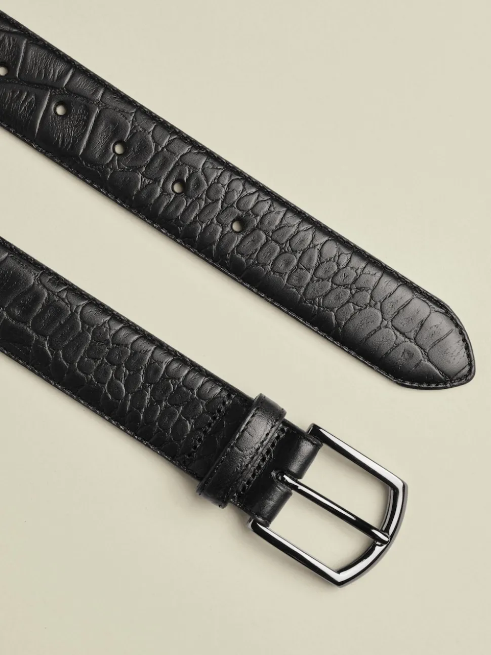 Charles Tyrwhitt Black Made in England Embossed Leather Belt