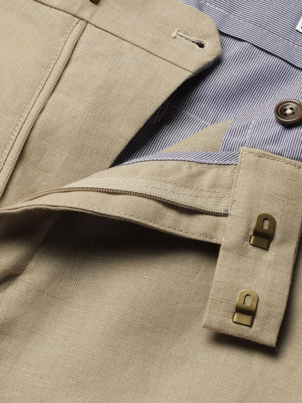 Charles Tyrwhitt Brown 100% Linen Shorts