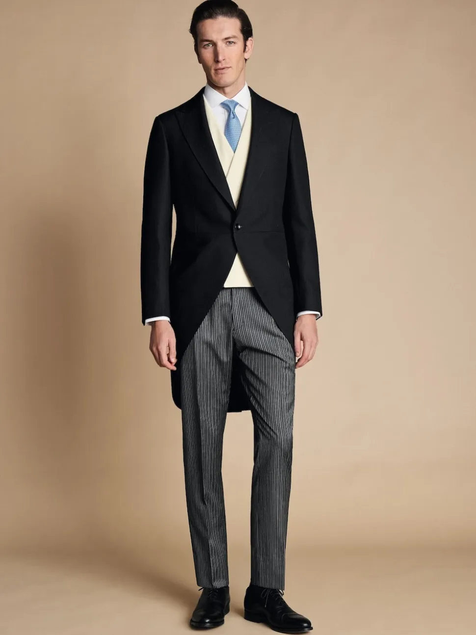 Charles Tyrwhitt Cream Adjustable Fit Morning V2 Suit: Waistcoat