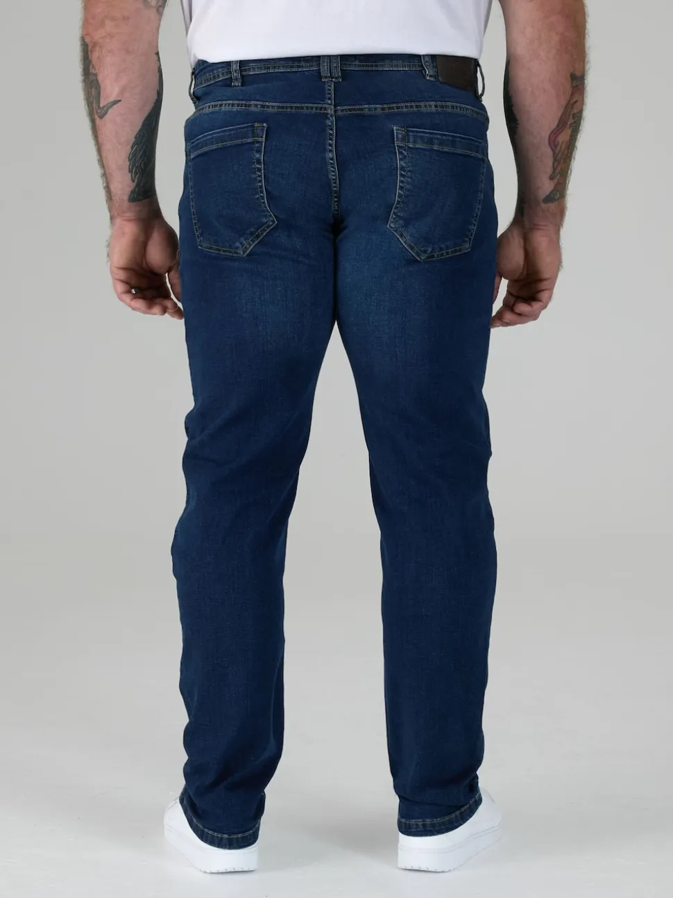 D555 Dark Blue CEDRIC Tapered Fit Stretch Jeans