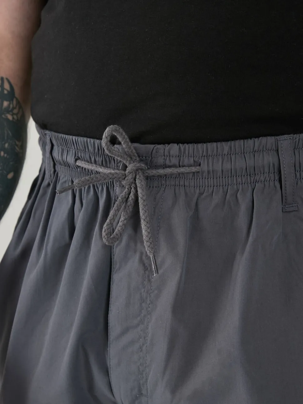 D555 Grey NICK Cargo Shorts With Shaped Leg Pockets