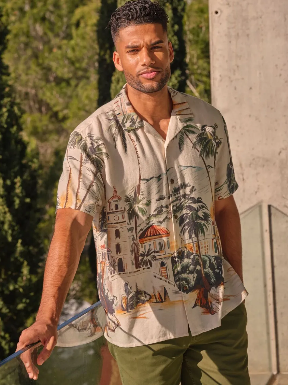 FatFace Light Natural Short Sleeve Scene Print Shirt