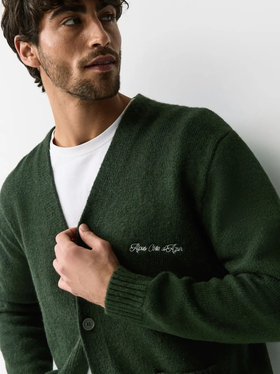 Green Regular Fit Embroidered Chest Motif Cardigan