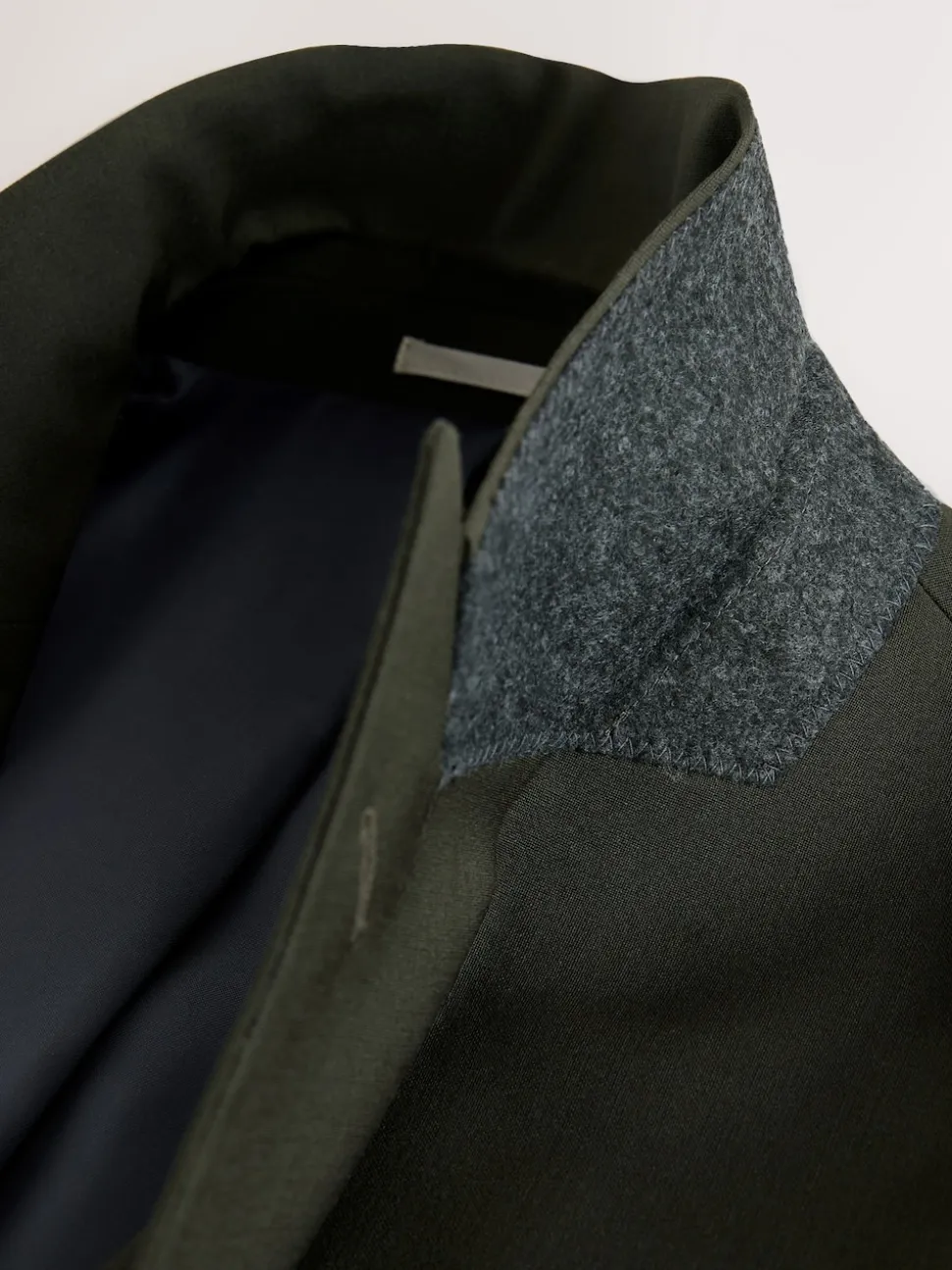 Green Slim Fit Slim Fit Motion Flex Wool Blend Suit Jacket
