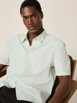 Green Textured Floral Print Short Sleeve Shirt
