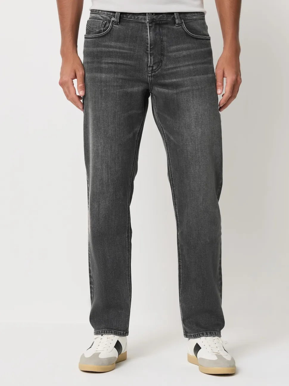 Grey - ThermoGen Straight Fit Motionflex Jeans