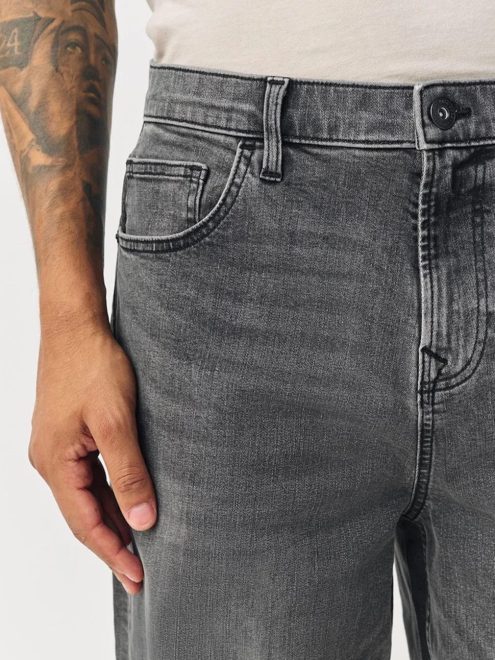Grey Barrel Fit Classic Stretch Jeans