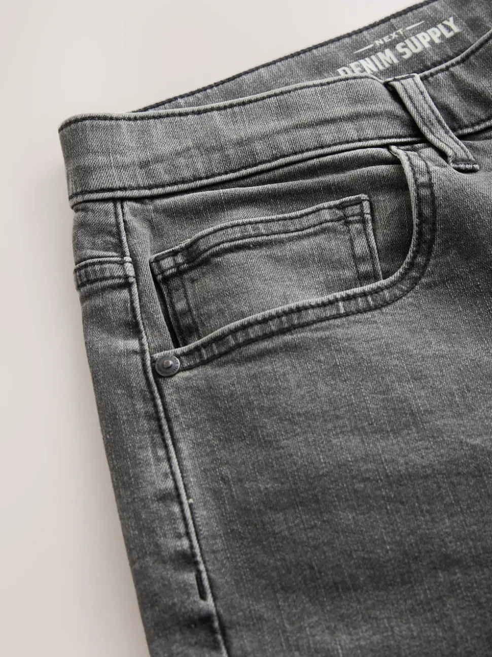 Grey Barrel Fit Classic Stretch Jeans