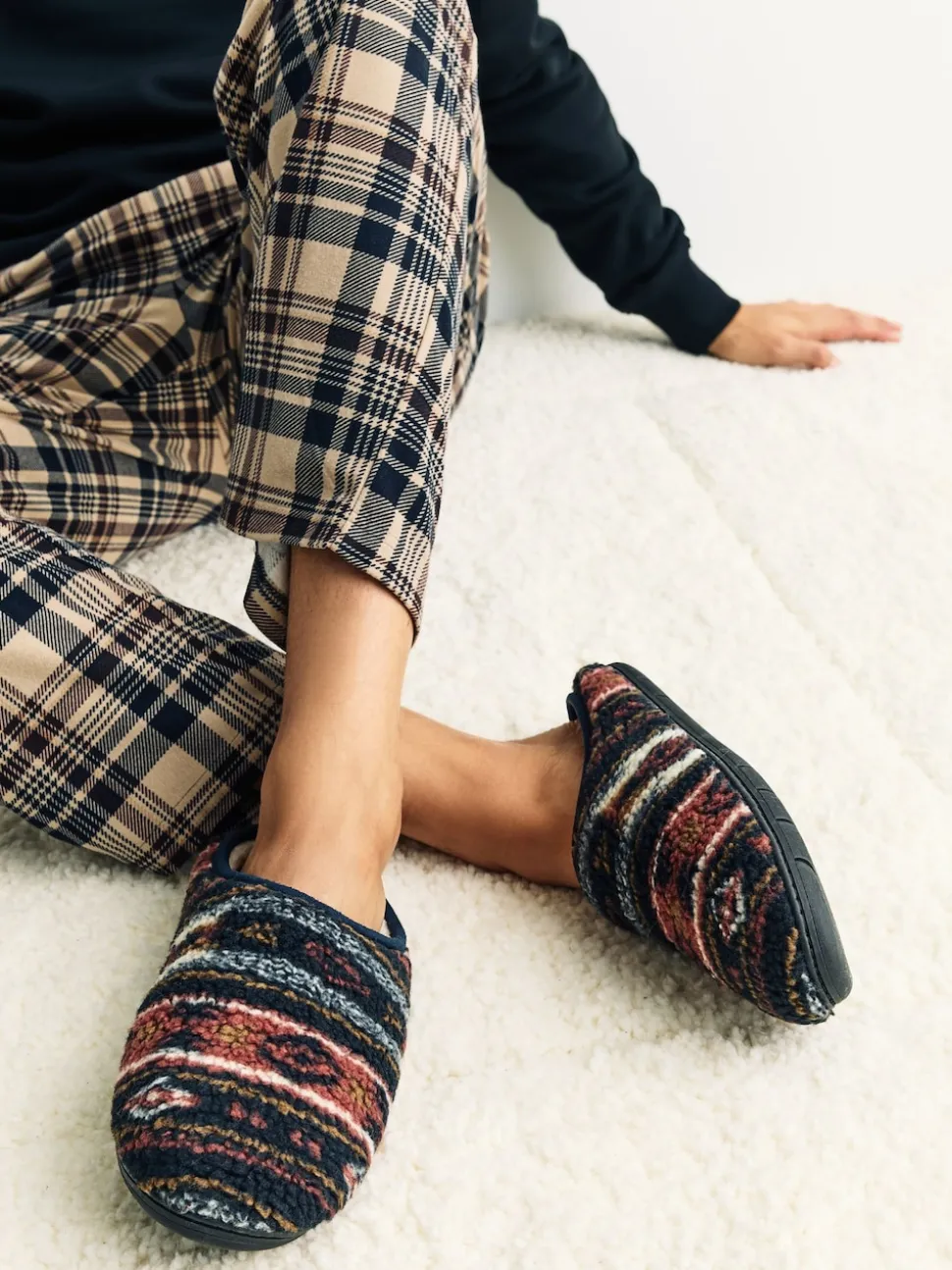 Grey Borg Patterned Slippers